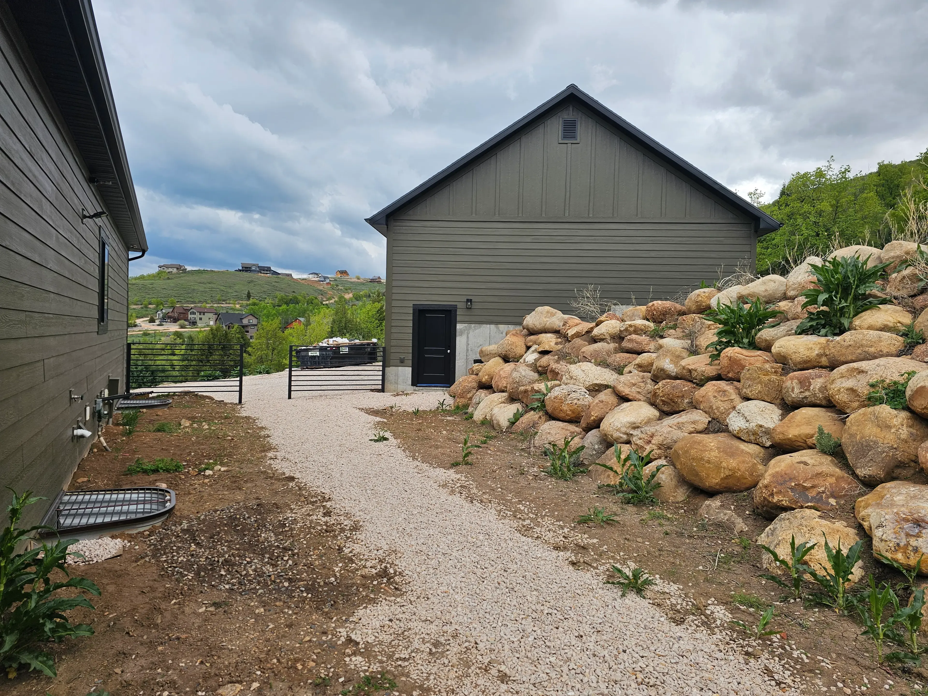 Fully finished luxury custom home built by HRF Customs in Paradise, Utah